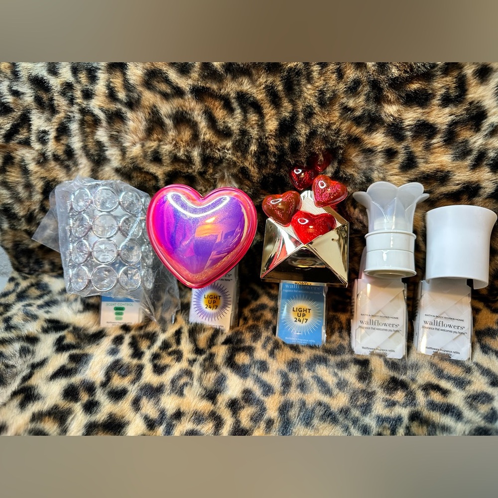 Bath & Body works Plug ins
